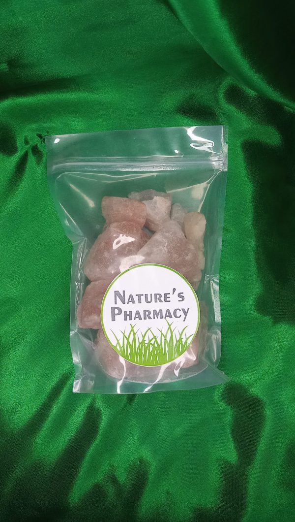 Himalayan salt is believed by many to be a healthier alternative to common table salt, or sodium chloride.