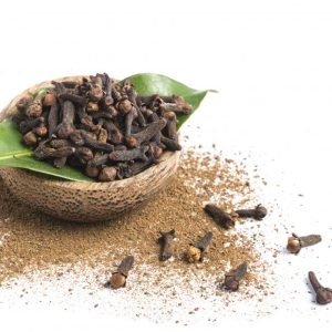 Cloves Ground