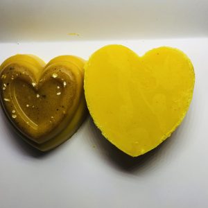 NATURAL BRIGHTENING + HYPERPIGMENTATION GLYCERINE SEAMOSS SOAP 100GMS